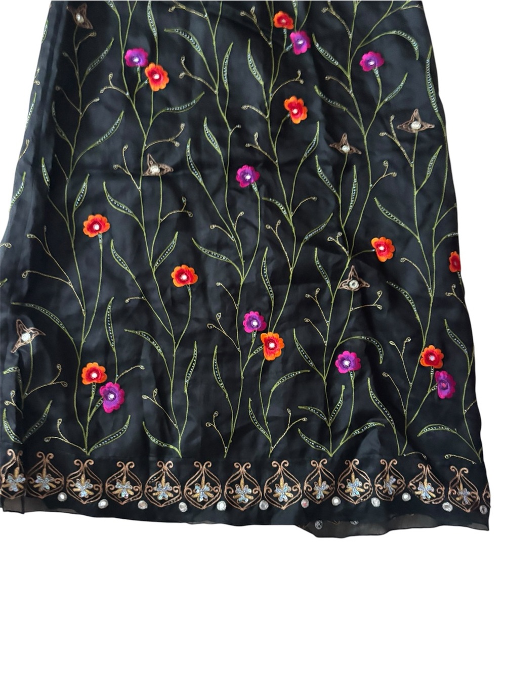 🌸 Vintage Chetta B 100% Silk Embroidered Maxi Skirt 🌸 - Picture 4 of 8